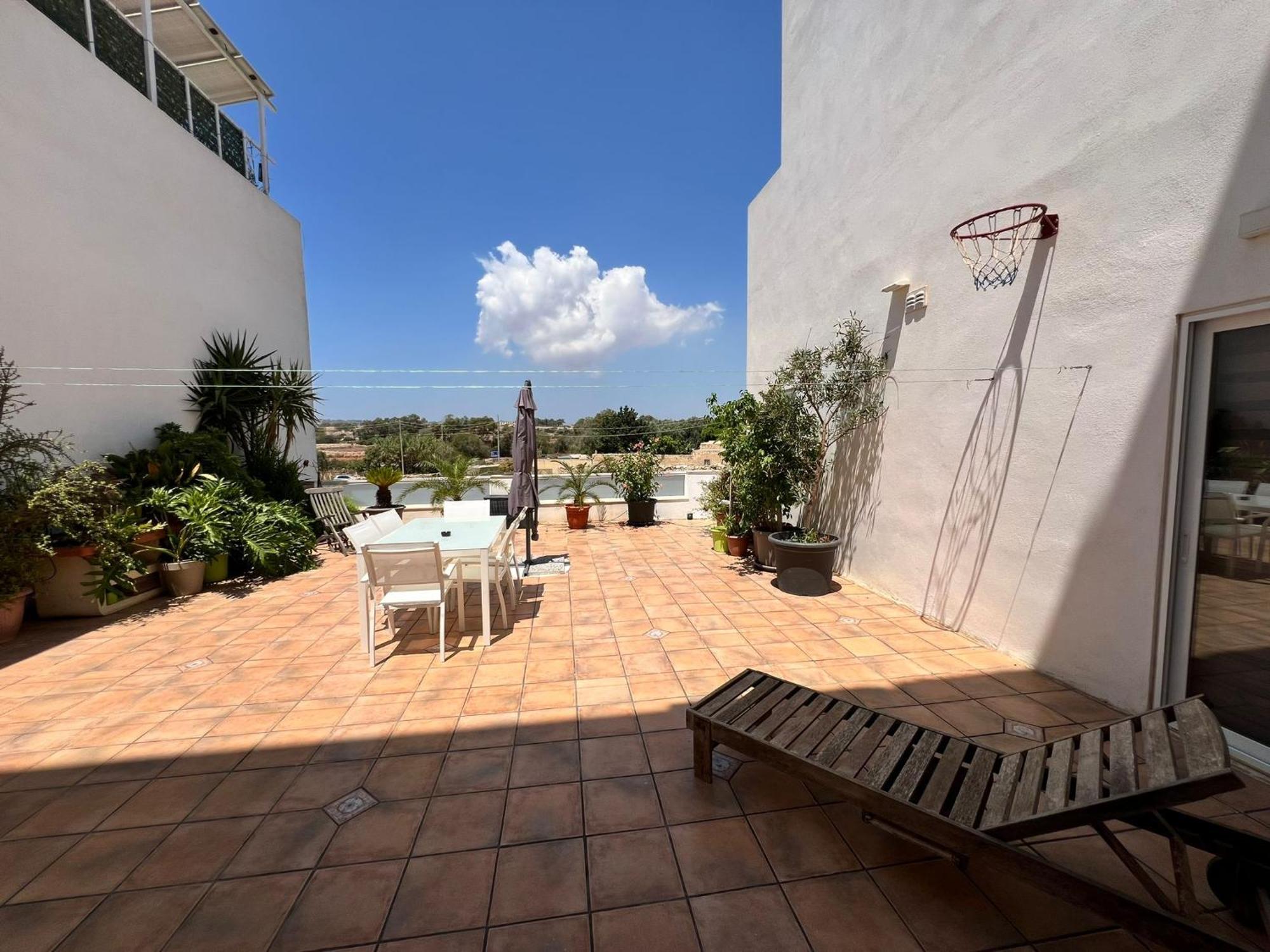Carousel Apartments Qrendi Экстерьер фото