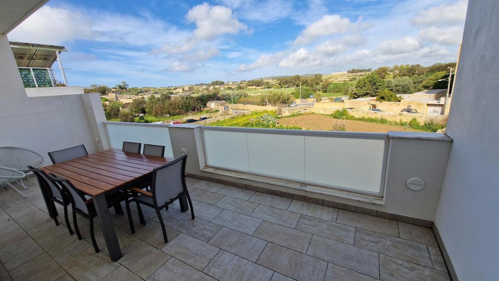 Carousel Apartments Qrendi Экстерьер фото